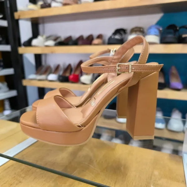 Vizzano Sandalias De Tacón Cuadrado Con Plataforma - Camel