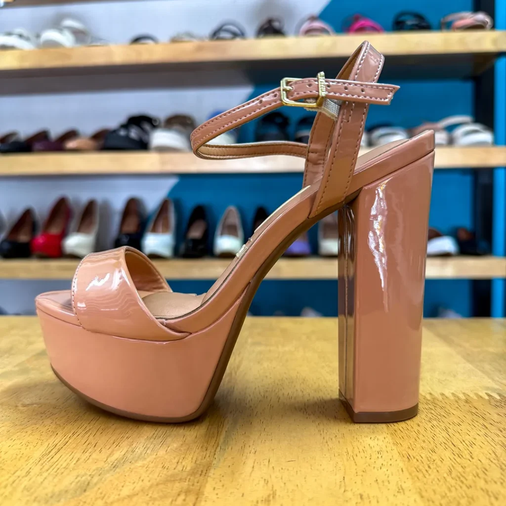 Vizzano Sandalia Tacón Alto Con Plataforma – Nude Charol