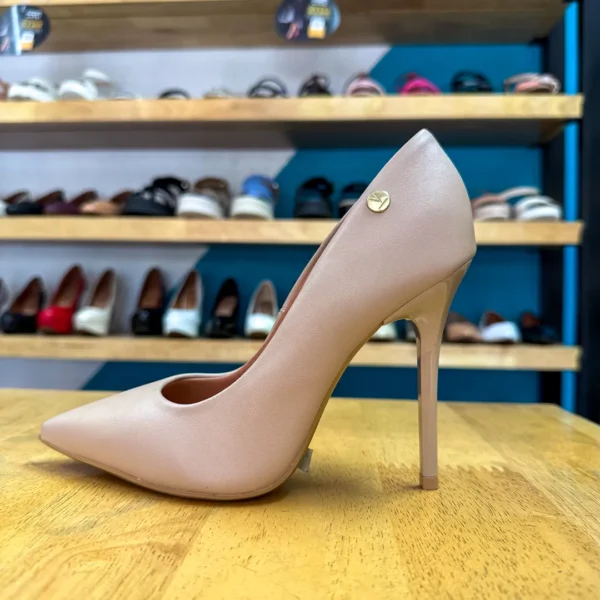 Vizzano Stiletto Clásico - Beige