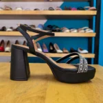 TACÓN SANDALIA CON PLATAFORMA NEGRO, foto 2