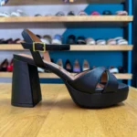 MODA SANDALIA DE TACÓN CON TIRAS CRUZADAS NEGRO, foto 2